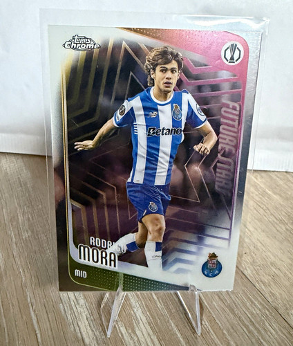 Topps chrome rodrigo mora - chrome,
